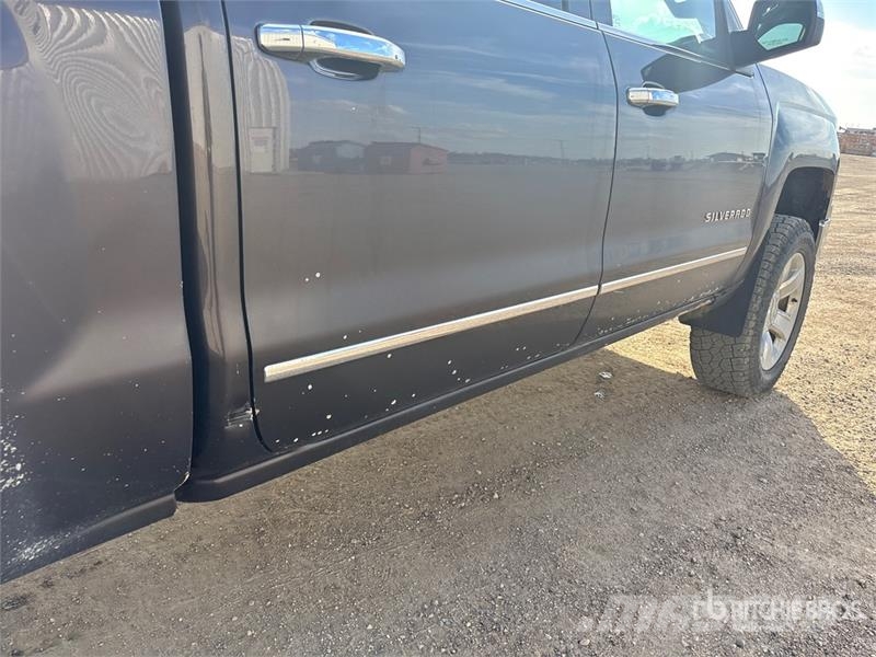 Chevrolet Silverado 1500 LTZ 4x4 Crew Cab Pickup Autre fourgon / utilitaire