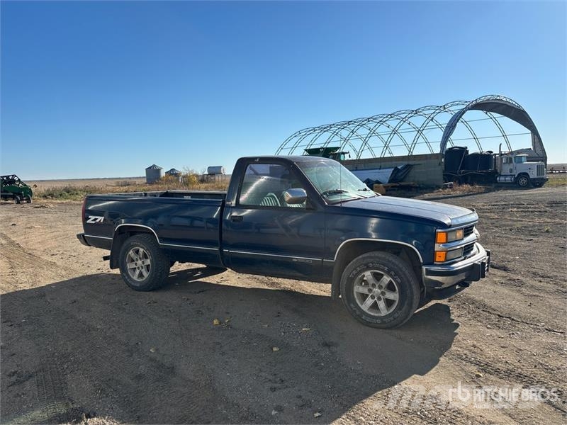 Chevrolet Silverado 1500 Z71 4x4 Pickup Altele