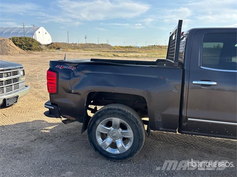 Chevrolet Silverado 1500 LTZ 4x4 Crew Cab Pickup Autre fourgon / utilitaire