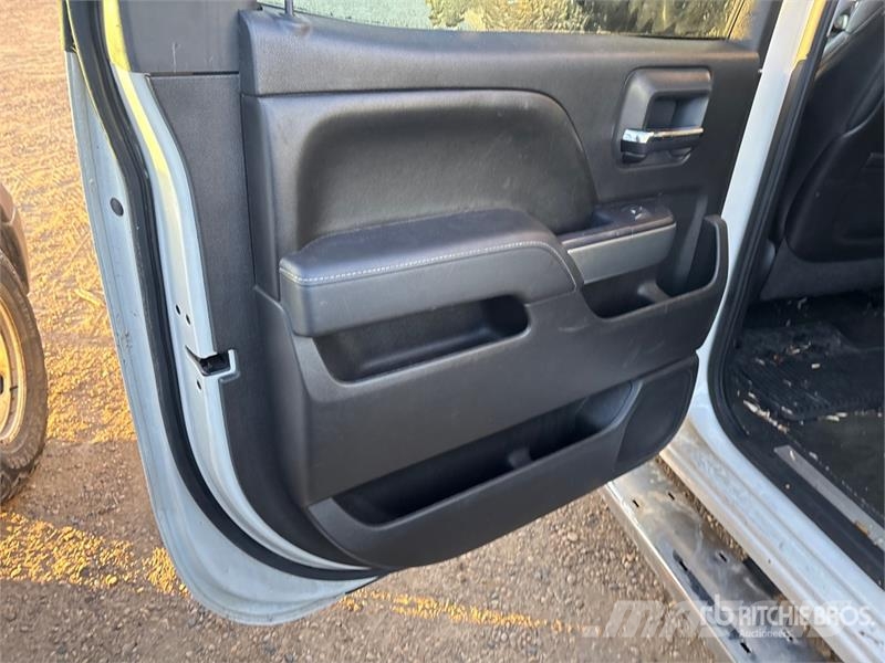 Chevrolet Silverado 1500 LT 4x4 Crew Cab Pickup Drugi