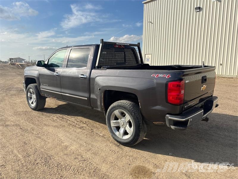 Chevrolet Silverado 1500 LTZ 4x4 Crew Cab Pickup Autre fourgon / utilitaire