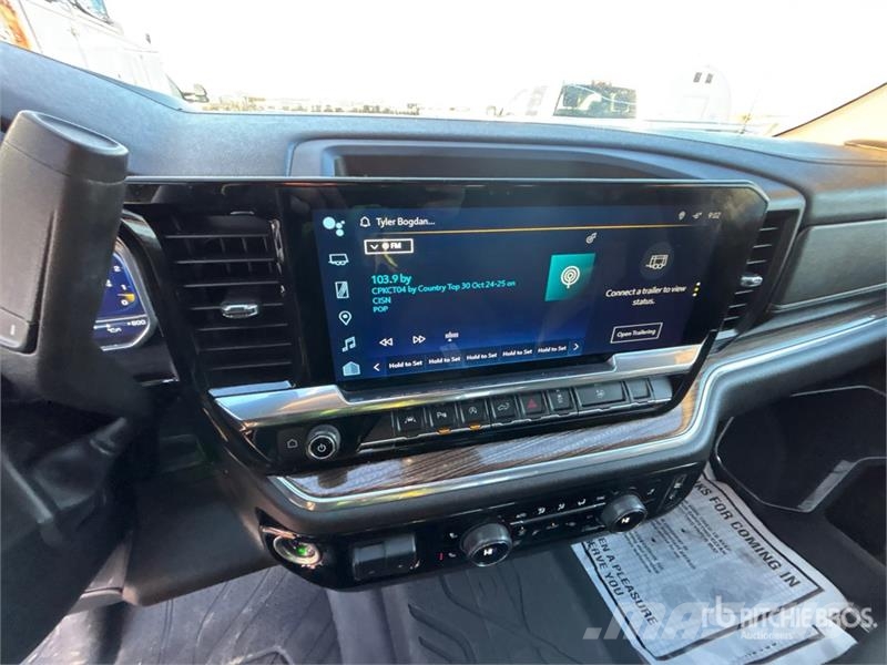 Chevrolet Silverado 1500 LT 4x4 Crew Cab Pickup Drugi