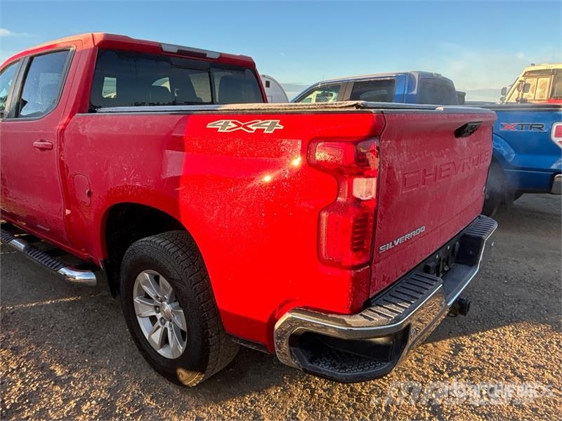 Chevrolet Silverado 1500 LT 4x4 Crew Cab Pickup Drugi