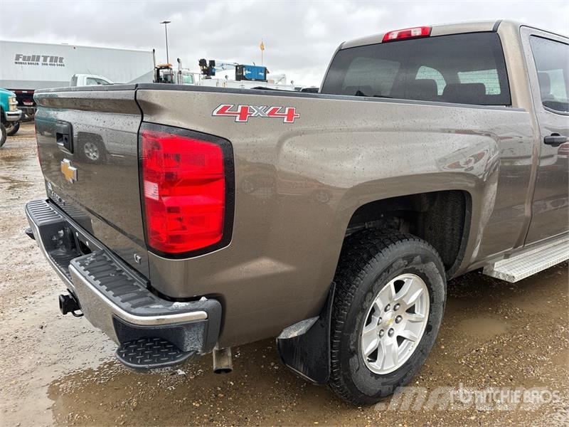 Chevrolet Silverado 1500 LT 4x4 Crew Cab Pickup Andre