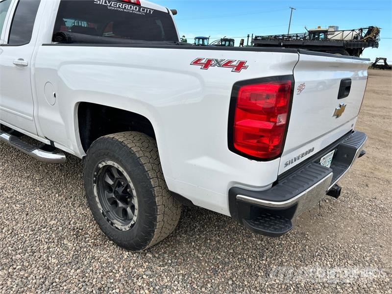 Chevrolet Silverado 1500 LT 4x4 Dual Cab Pickup Ostalo