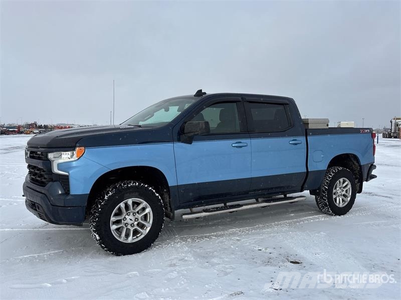 Chevrolet Silverado 1500 RST 4x4 Crew Cab Pickup Drugi