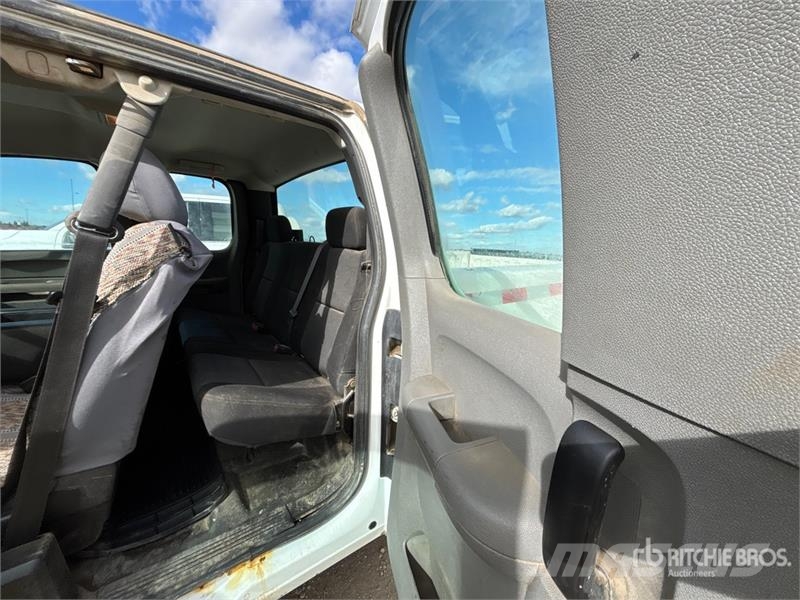 Chevrolet Silverado 1500 4x4 Extended Cab Pickup Ostalo