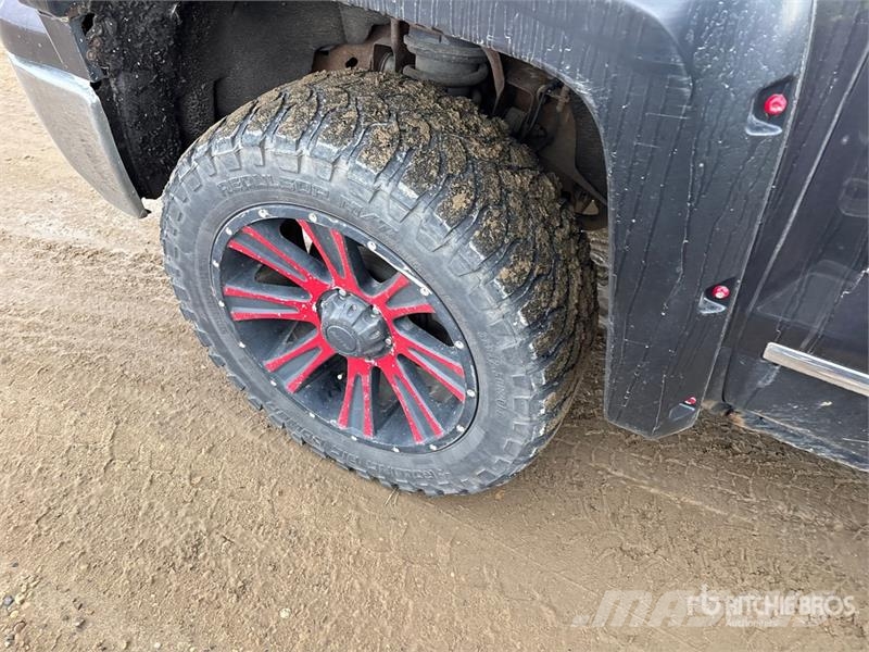 Chevrolet Silverado 1500 LTZ 4x4 Crew Cab Pickup Andre
