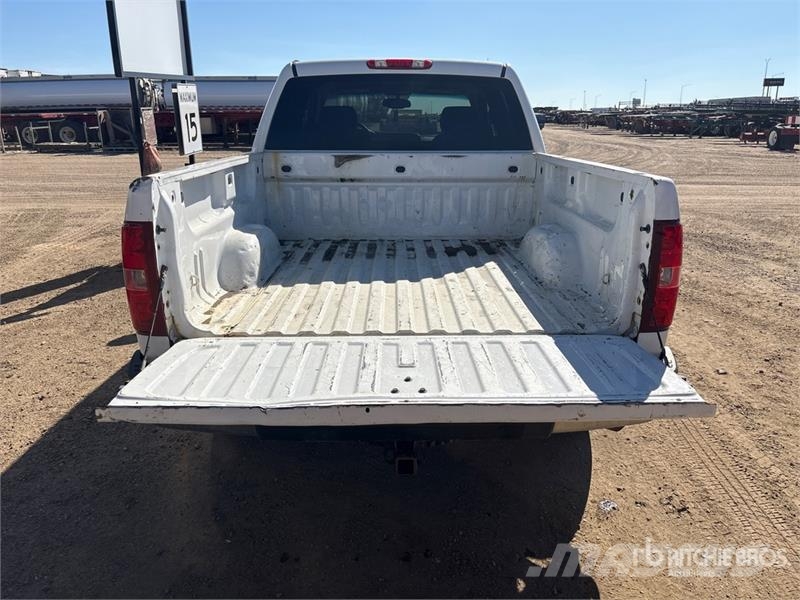 Chevrolet Silverado 1500 LS 4x4 Crew Cab Pickup Andre