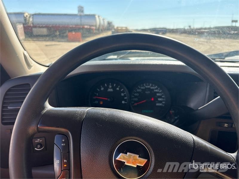 Chevrolet Silverado 1500 LS 4x4 Crew Cab Pickup Andre