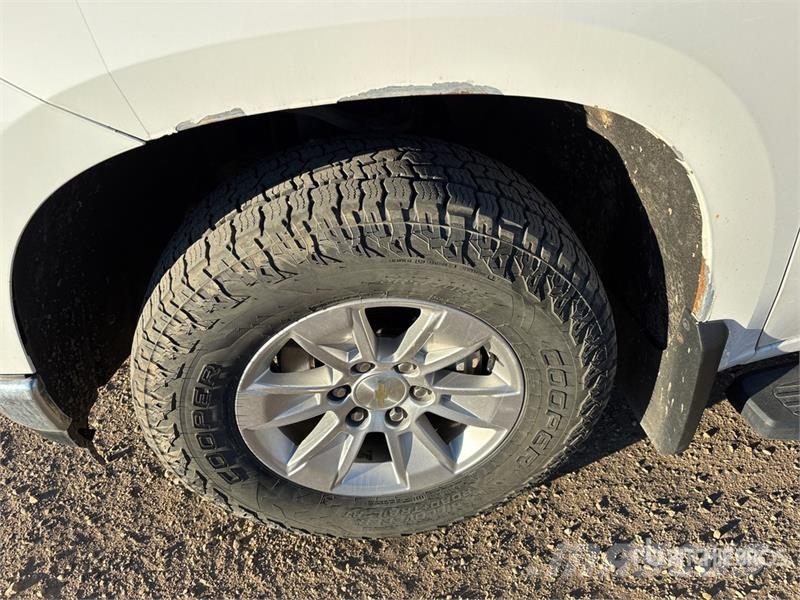 Chevrolet Silverado 1500 LT 4x4 Crew Cab Pickup Інше