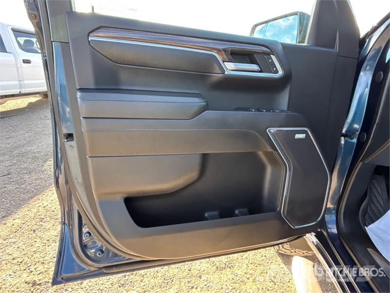 Chevrolet Silverado 1500 4x4 Crew Cab Pickup Drugi