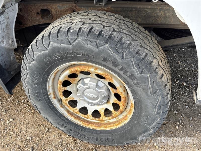 Chevrolet Silverado 1500 4x4 Crew Cab Pickup Muu