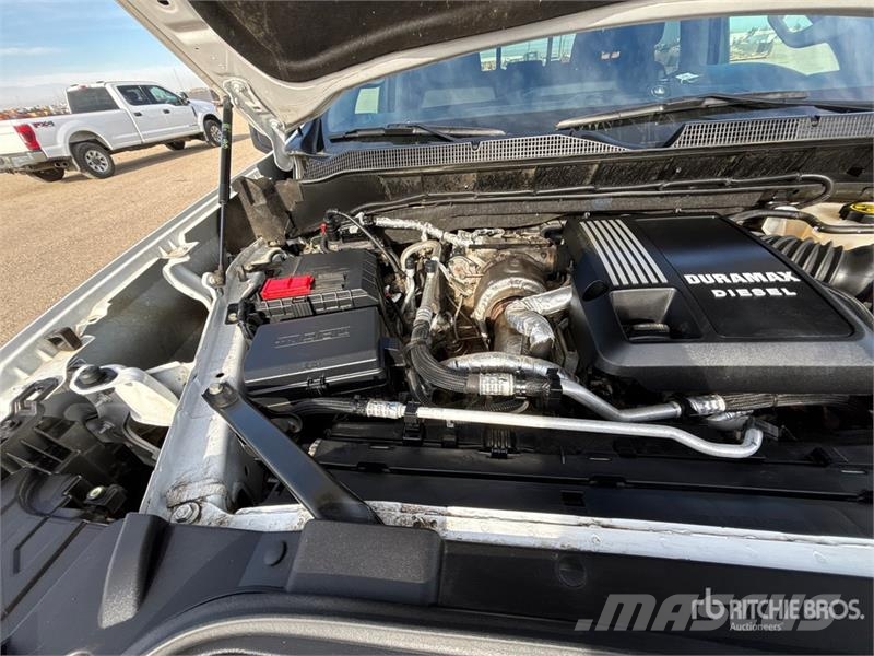 Chevrolet Silverado 1500 RST 4x4 Crew Cab Pickup Citi