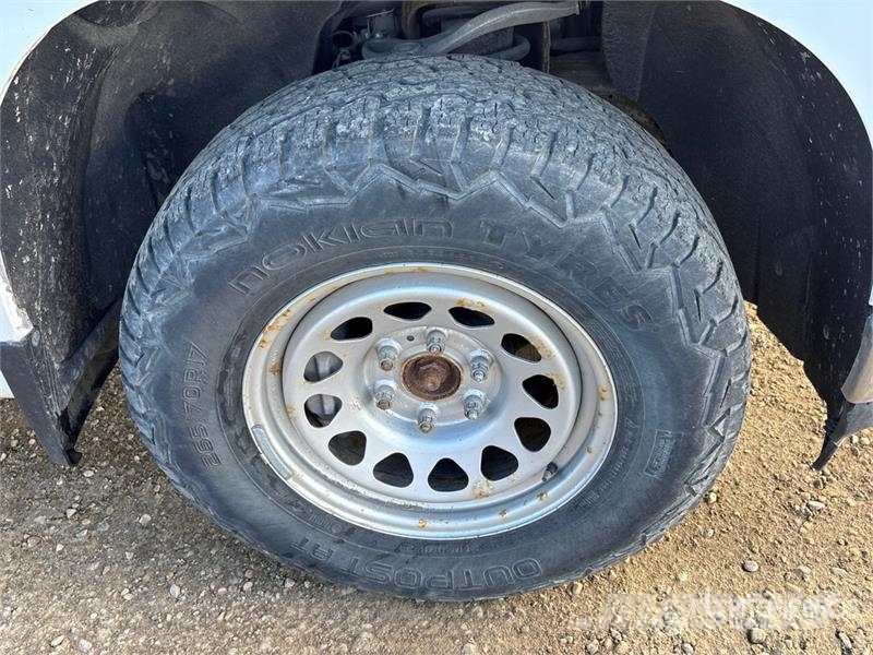 Chevrolet Silverado 1500 4x4 Crew Cab Pickup Muu
