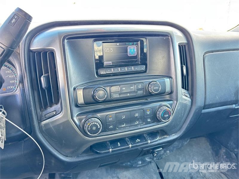 Chevrolet Silverado 1500 LT 4x4 Crew Cab Pickup Drugi