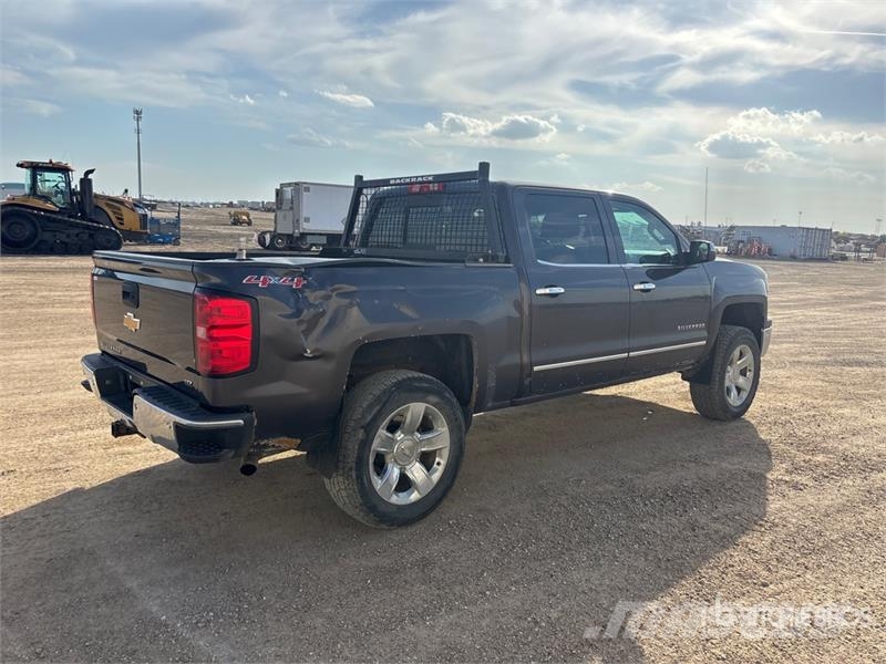 Chevrolet Silverado 1500 LTZ 4x4 Crew Cab Pickup Autre fourgon / utilitaire