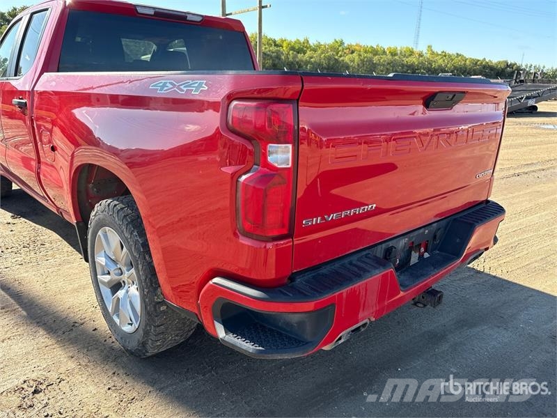 Chevrolet Silverado 1500 Custom 4x4 Extended Cab Pickup Anders