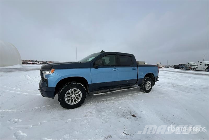 Chevrolet Silverado 1500 RST 4x4 Crew Cab Pickup Drugi