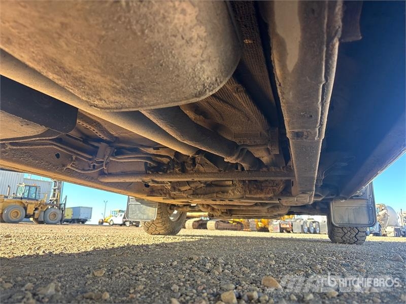 Chevrolet Silverado 1500 LT 4x4 Crew Cab Pickup 其他