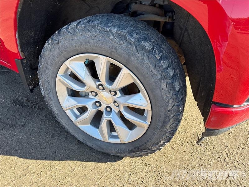 Chevrolet Silverado 1500 Custom 4x4 Extended Cab Pickup Anders