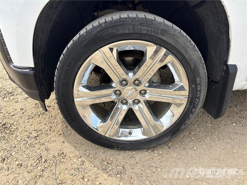 Chevrolet Silverado 1500 4x4 Crew Cab Pickup Прочие фургоны