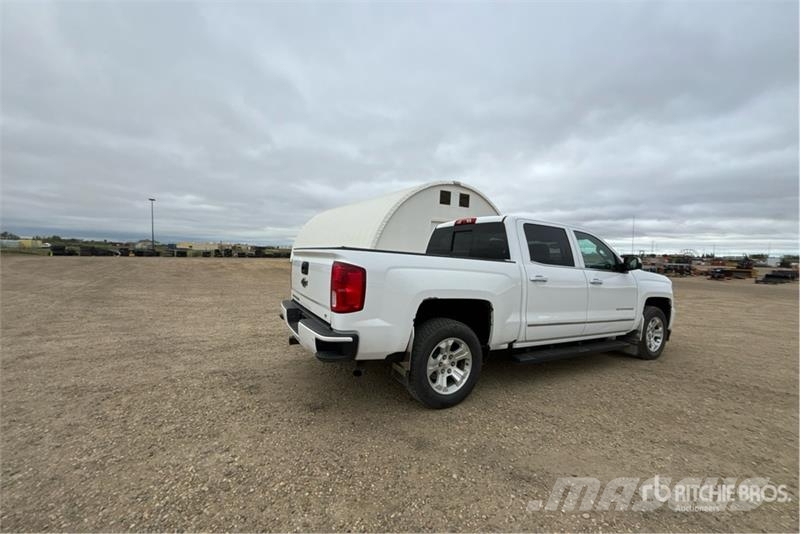 Chevrolet Silverado 1500 LT 4x4 Crew Cab Pickup Další