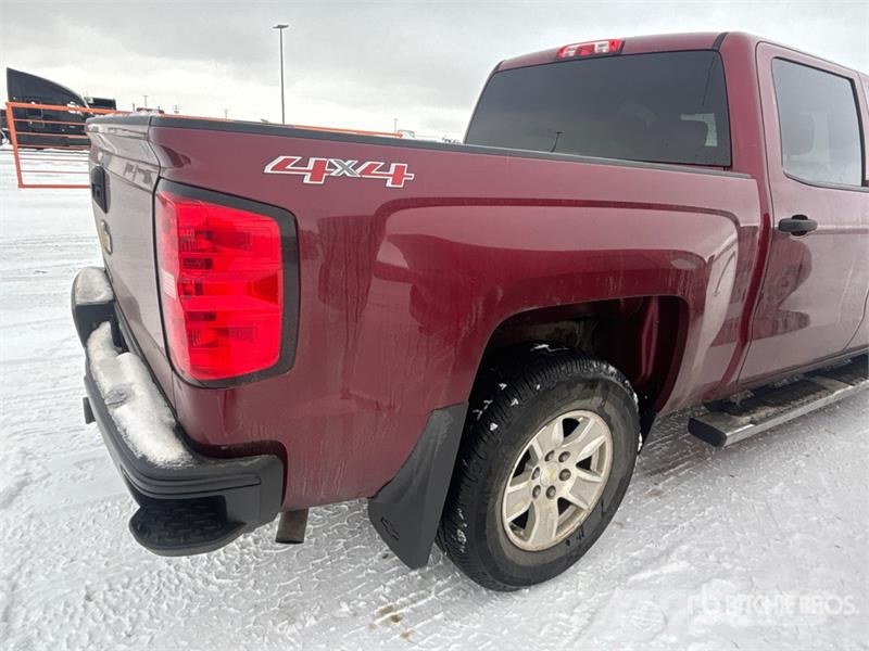 Chevrolet Silverado 1500 4x4 Crew Cab Pickup Andere Transporter