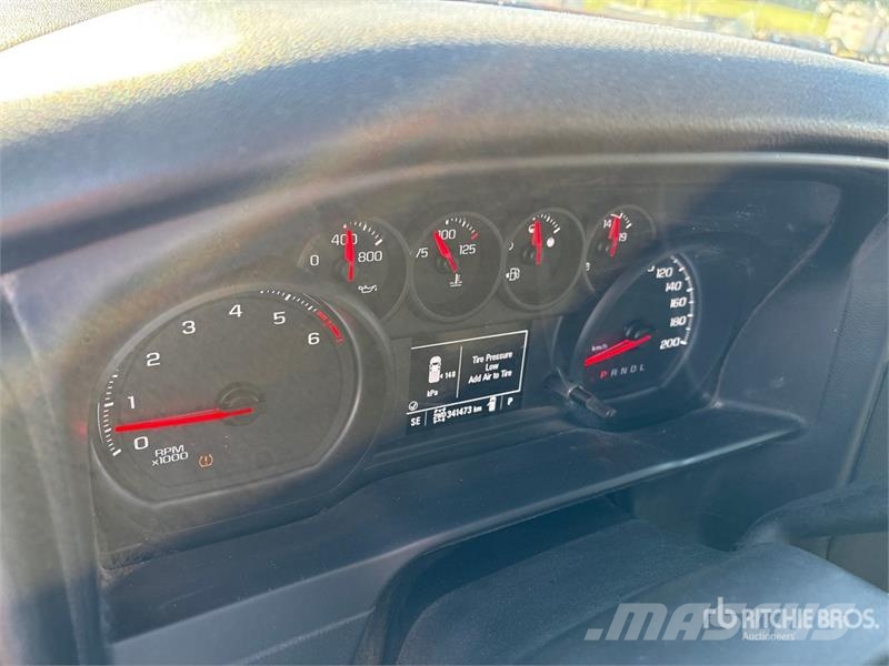 Chevrolet Silverado 1500 Custom 4x4 Extended Cab Pickup Anders