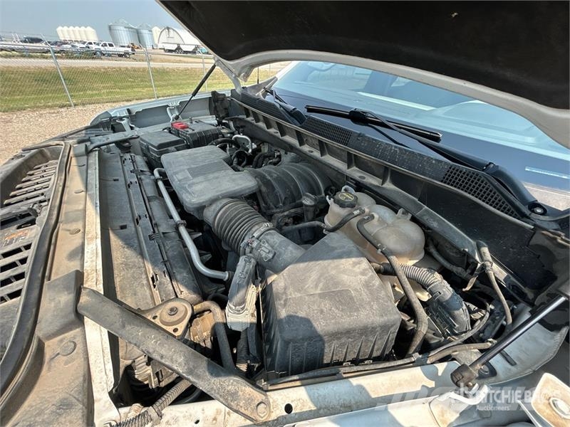 Chevrolet Silverado 1500 RST 4x4 Crew Cab Pickup Ostalo