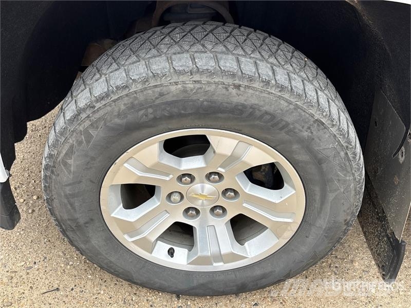 Chevrolet Silverado 1500 LT 4x4 Crew Cab Pickup Další