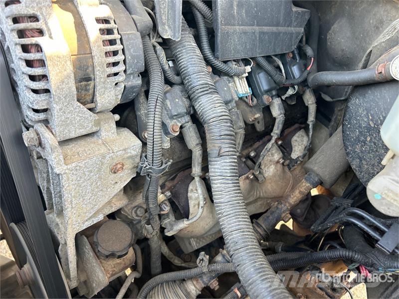 Chevrolet Silverado 1500 LT 4x4 Extended Cab Pickup Ostalo
