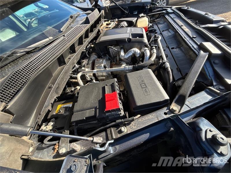 Chevrolet Silverado 1500 4x4 Crew Cab Pickup Drugi