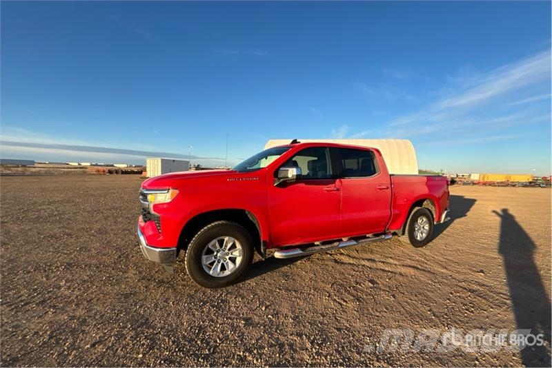 Chevrolet Silverado 1500 LT 4x4 Crew Cab Pickup Drugi
