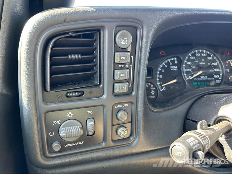 Chevrolet Silverado 1500 4x4 Crew Cab Pickup Прочие фургоны
