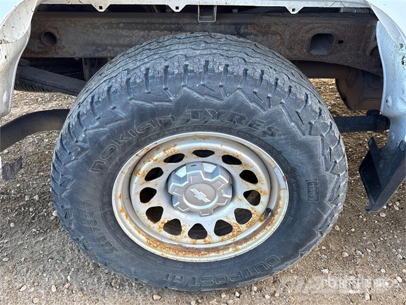 Chevrolet Silverado 1500 4x4 Crew Cab Pickup Muu