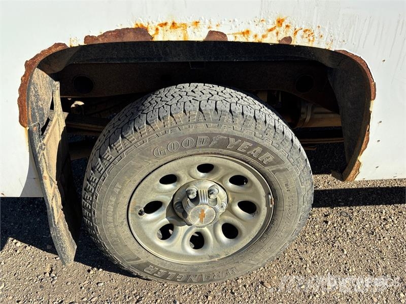 Chevrolet Silverado 1500 LT 4x4 Crew Cab Pickup Anders
