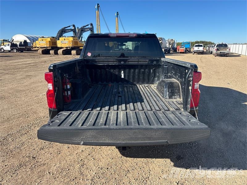 Chevrolet Silverado 1500 LT 4x4 Crew Cab Pickup 其他