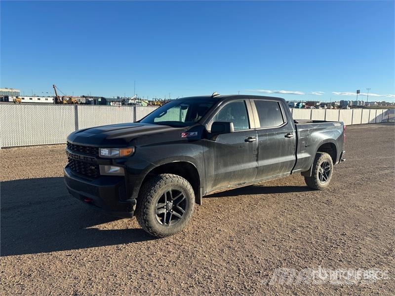 Chevrolet Silverado 1500 Custom Trail Boss 4x4 Crew Cab Pick Ostalo