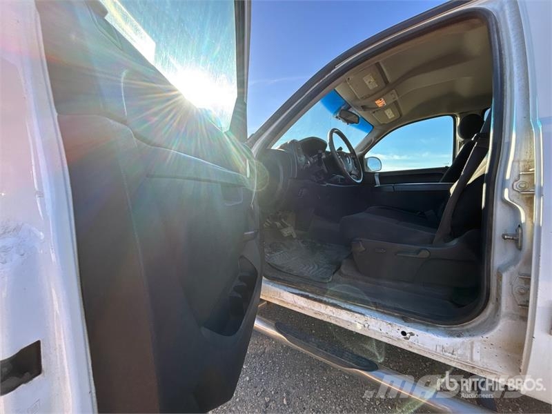 Chevrolet Silverado 1500 LT 4x4 Crew Cab Pickup Anders
