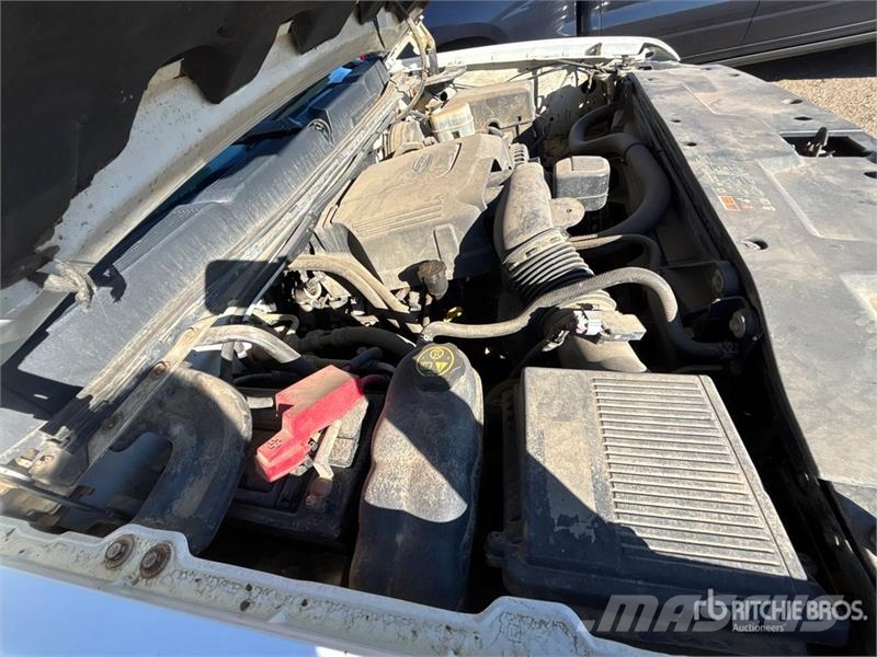 Chevrolet Silverado 1500 LT 4x4 Crew Cab Pickup Anders