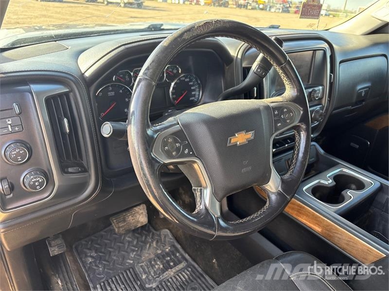 Chevrolet Silverado 1500 LTZ 4x4 Crew Cab Pickup Autre fourgon / utilitaire