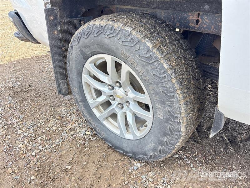 Chevrolet Silverado 1500 LT 4x4 Crew Cab Pickup Drugi