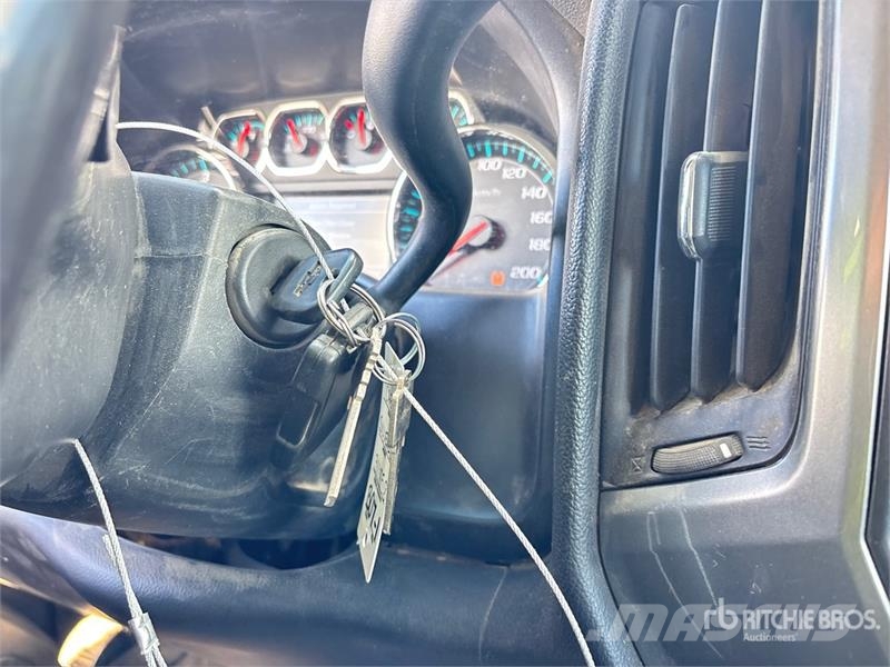 Chevrolet Silverado 1500 LT 4x4 Crew Cab Pickup Drugi