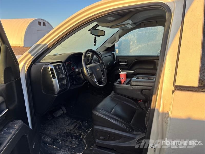 Chevrolet Silverado 1500 LT 4x4 Crew Cab Pickup Drugi
