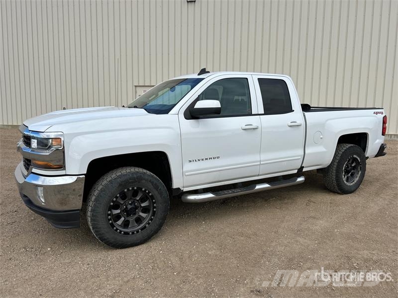 Chevrolet Silverado 1500 LT 4x4 Dual Cab Pickup Ostalo