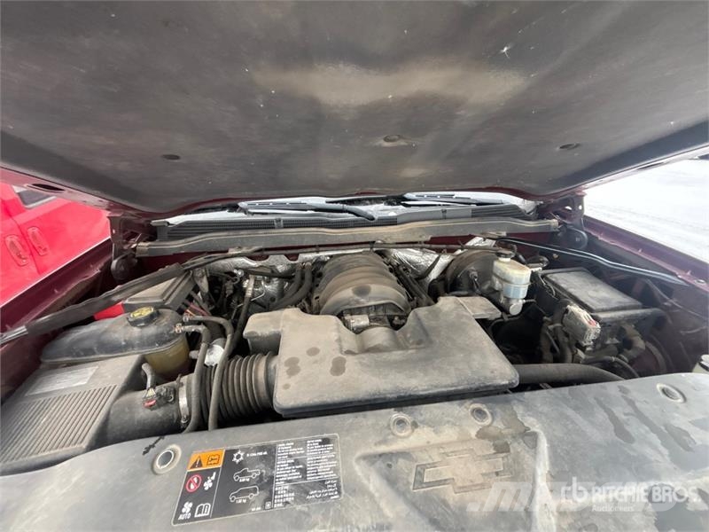 Chevrolet Silverado 1500 4x4 Crew Cab Pickup Andere Transporter
