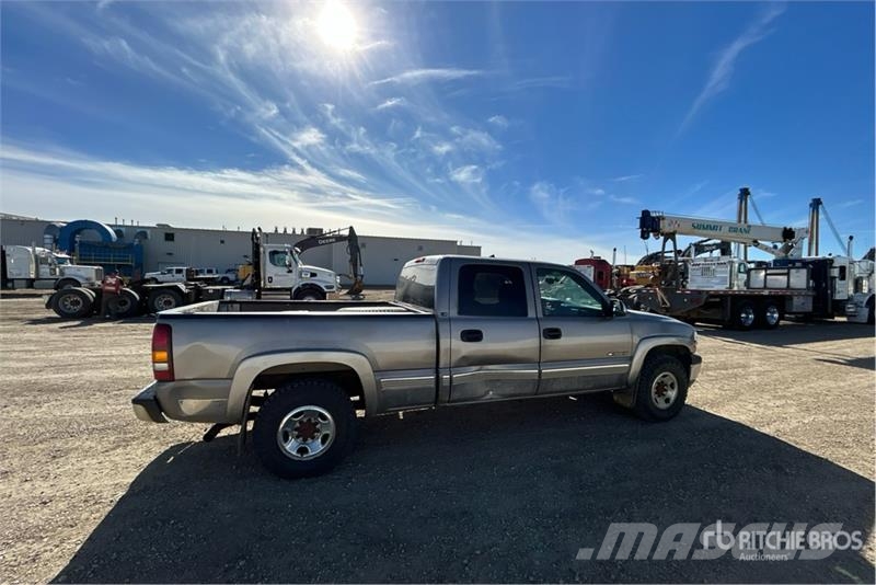 Chevrolet Silverado 1500 4x4 Crew Cab Pickup Прочие фургоны