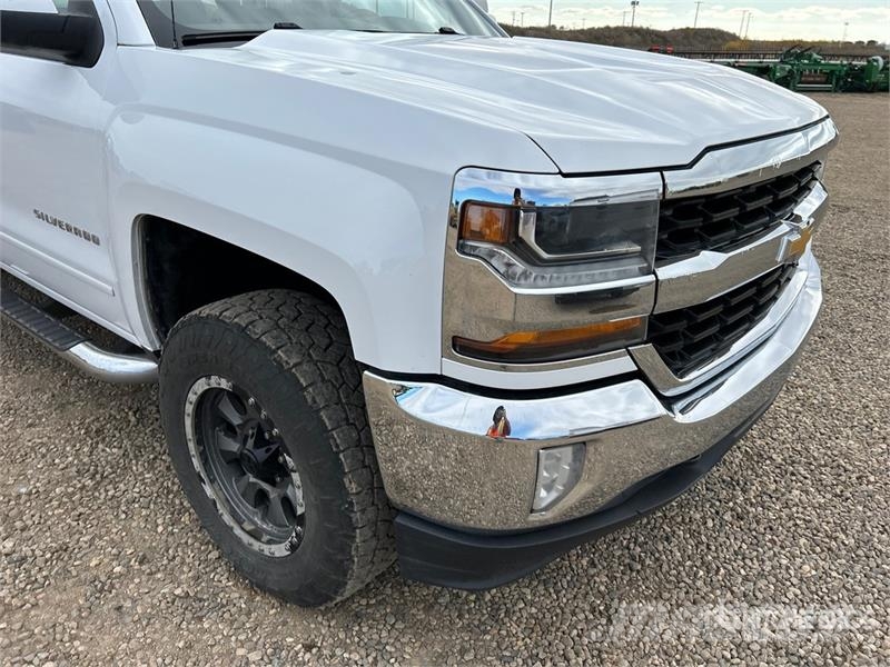 Chevrolet Silverado 1500 LT 4x4 Dual Cab Pickup Ostalo