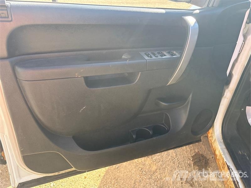 Chevrolet Silverado 1500 LS 4x4 Crew Cab Pickup Andre